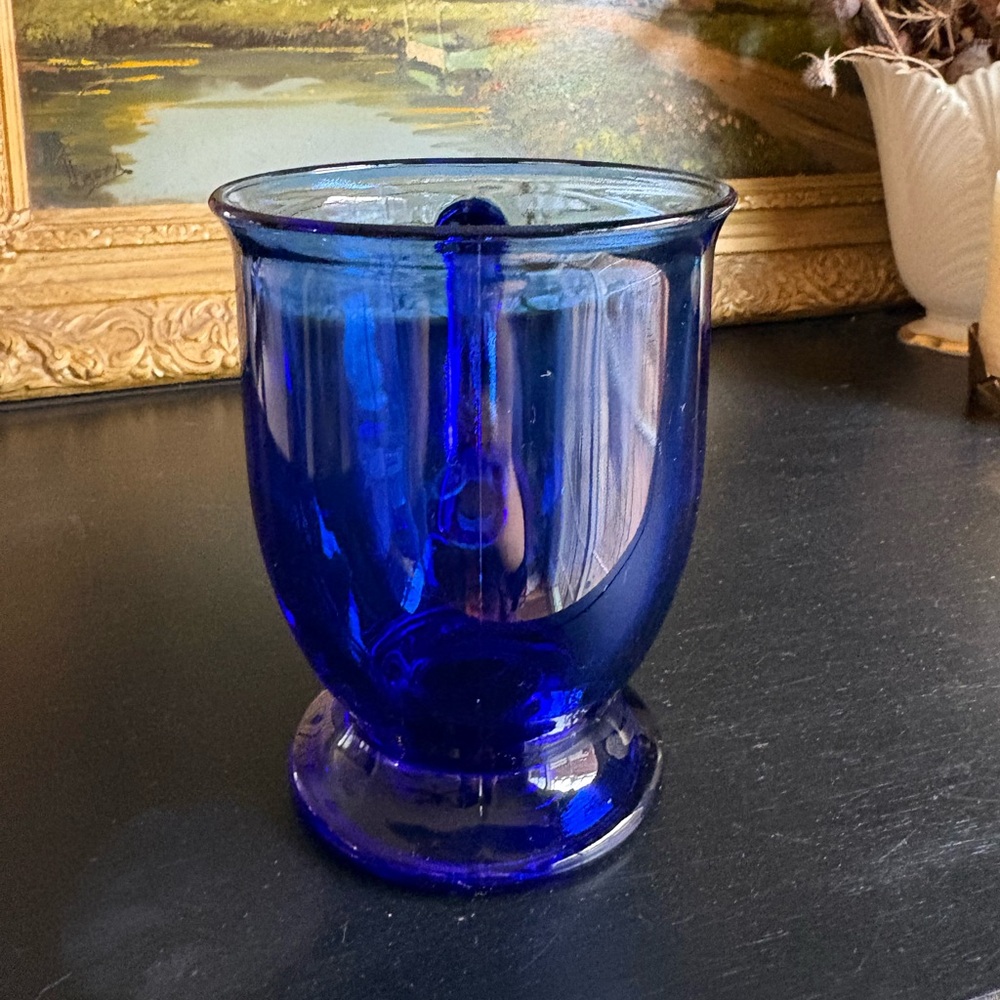 VTG Anchor Hocking Cobalt Blue Glass Pedestal 15oz Coffee Mug w/ Handle 5" Tall - Picture 2 of 6